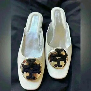 NWT Tory Burch  Mules size 8.5